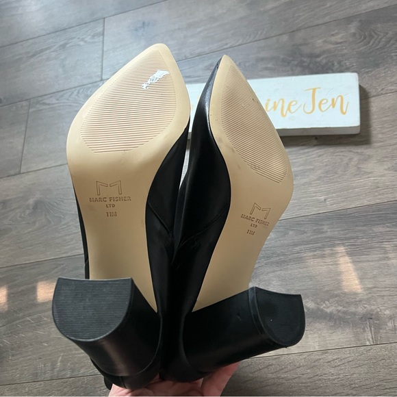 Marc Fisher Ulani Black Pointed Toe Boots NWOT - Picture 7 of 10